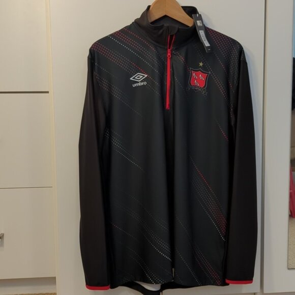 Dundalk FC NWT Umbro Official Players Warm Up Quarter Zip L - Picture 2 of 7
